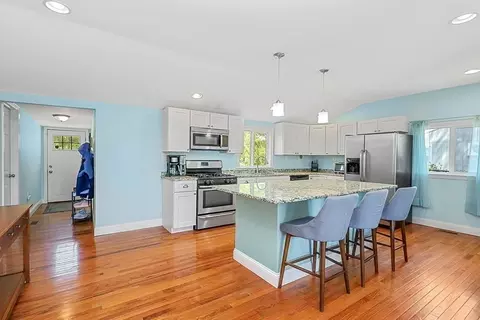 Kitchen - 6 Peaceful Ln, Wareham, MA 02538 photo 1 of 4