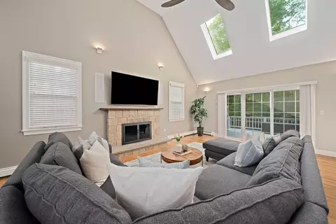 100 York Brook Rd, Canton, MA 02021 photo 15
