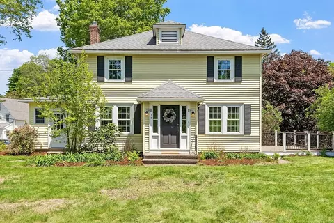 35 Fowler Rd, Northbridge, MA 01534
