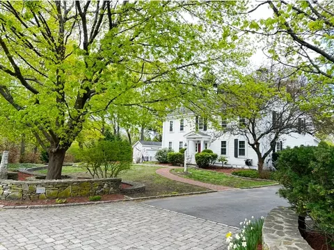 680 Old Connecticut Path, Framingham, MA 01701