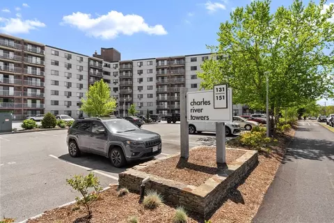 151 Coolidge Ave #416, Watertown, MA 02472