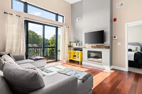 1 Brook Rd #306, Quincy, MA 02169