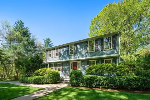 48 Pine Hill Dr, Walpole, MA 02081 photo 3