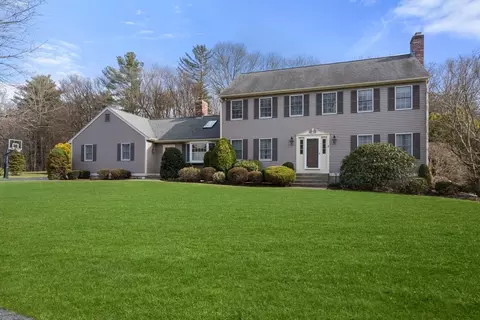 7 Waybridge Ln, Wayland, MA 01778