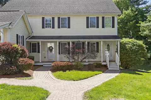 7 Brooksbie Rd #3, Bedford, MA 01730