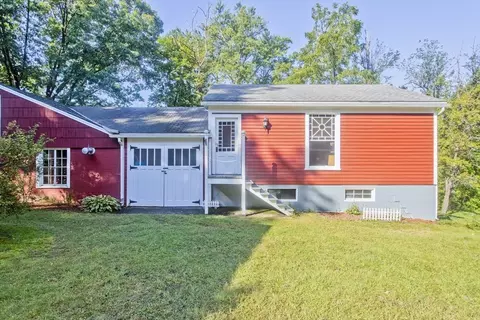 Exterior - 13 Everett St, Easthampton, MA 01027 photo 4 of 6