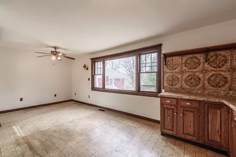 Living - 13 Everett St, Easthampton, MA 01027 photo 3 of 3