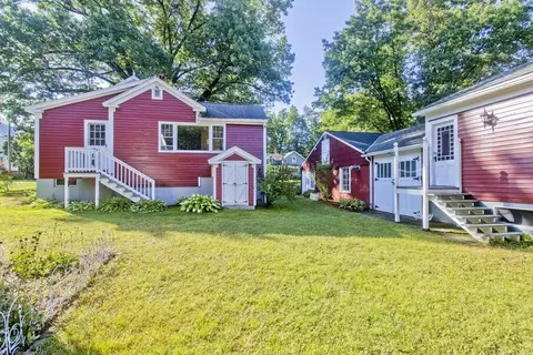 Exterior - 13 Everett St, Easthampton, MA 01027 photo 3 of 6