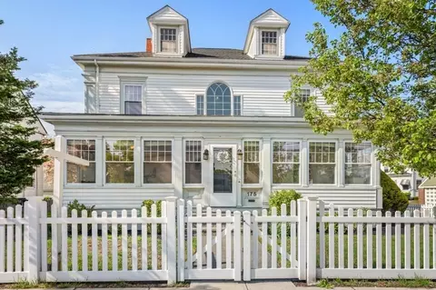 175 Pleasant St, Winthrop, MA 02152