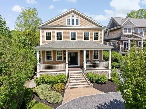 138 Downer Ave, Hingham, MA 02043