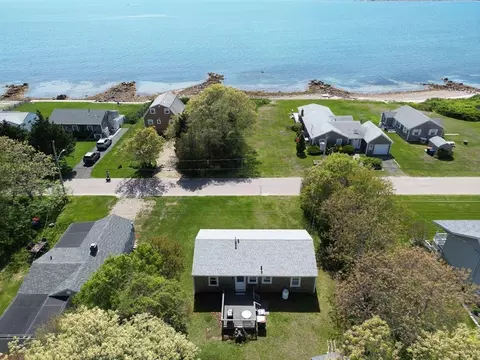 View/Area - 23 Balsam St, Fairhaven, MA 02719 photo 1 of 5