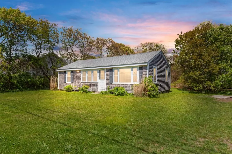 Exterior - 23 Balsam St, Fairhaven, MA 02719 photo 8 of 8