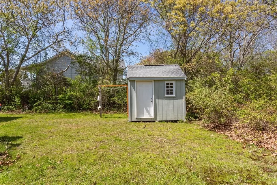 Exterior - 23 Balsam St, Fairhaven, MA 02719 photo 6 of 8