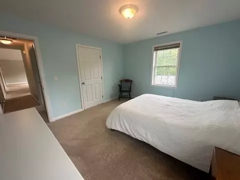Bedroom - 23 Stoneleigh Rd, Worcester, MA 01606 photo 6 of 6