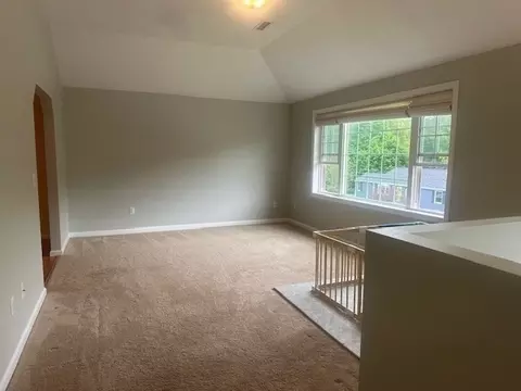 Living - 23 Stoneleigh Rd, Worcester, MA 01606 photo 3 of 5