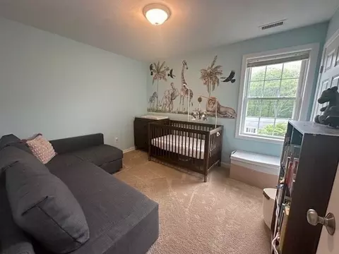 Bedroom - 23 Stoneleigh Rd, Worcester, MA 01606 photo 3 of 6