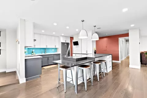 50 Longwood Ave #1017, Brookline, MA 02446