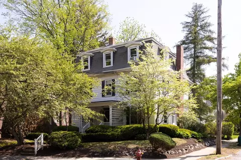 39 Woodward St, Newton, MA 02461