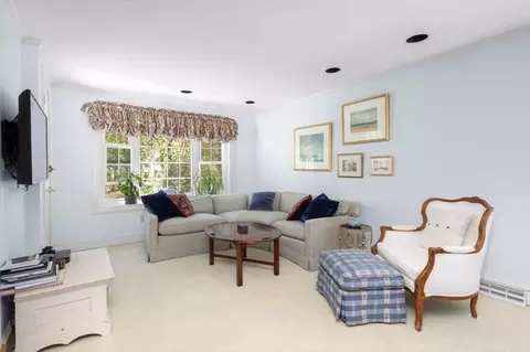 16 Puritan Rd, Hingham, MA 02043 photo 4