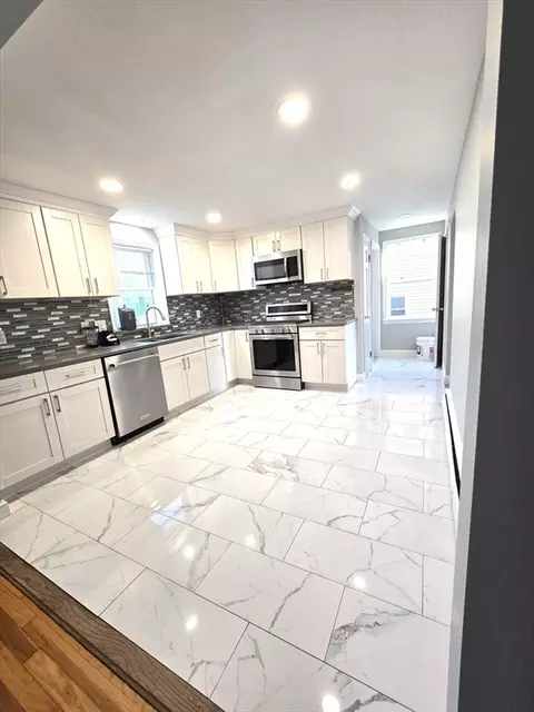 107 Swan St, Everett, MA 02149 photo 10