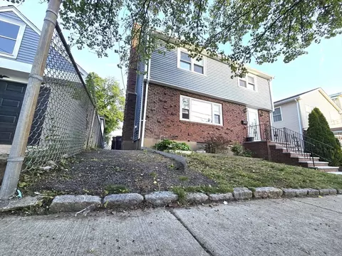 107 Swan St, Everett, MA 02149 photo 3