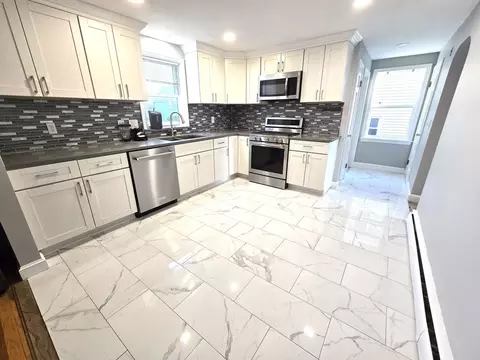 107 Swan St, Everett, MA 02149 photo 9