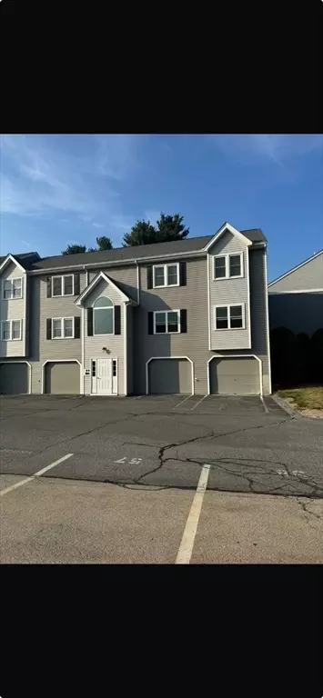 84 Tennis Plaza Rd #58, Dracut, MA 01826