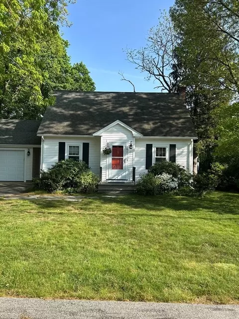 Exterior - 202 Madison St, Dedham, MA 02026 photo 2 of 4