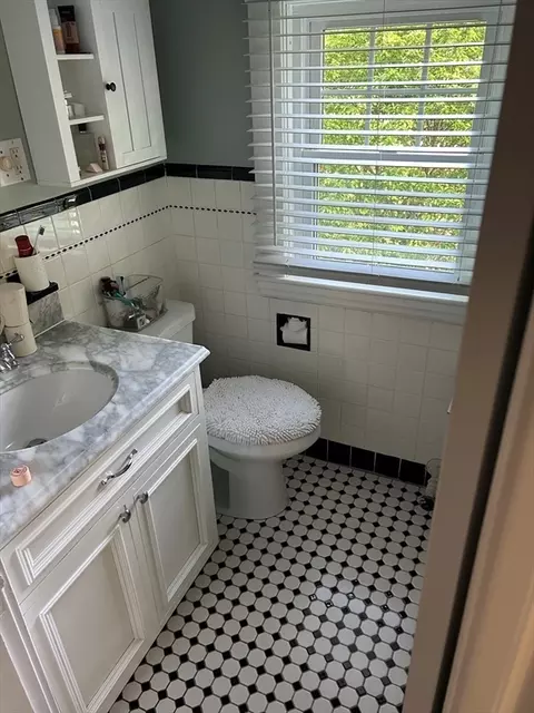 Bath - 202 Madison St, Dedham, MA 02026 photo 1 of 1