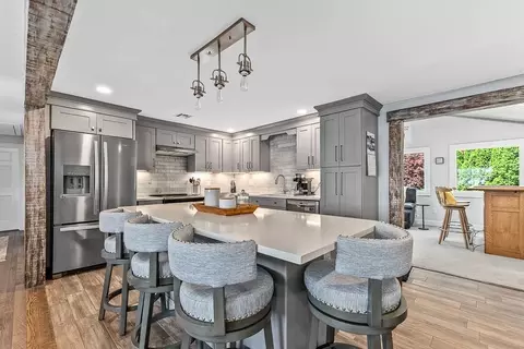 486 Leonard St, Raynham, MA 02767 photo 15
