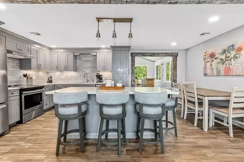 486 Leonard St, Raynham, MA 02767 photo 14