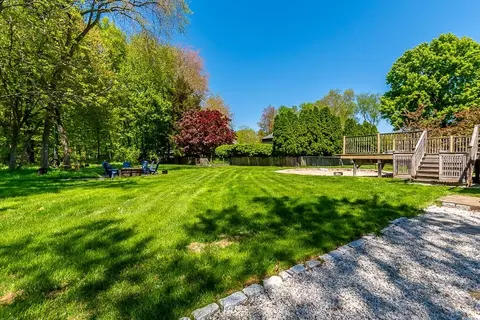 486 Leonard St, Raynham, MA 02767 photo 27