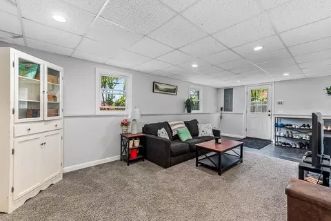 486 Leonard St, Raynham, MA 02767 photo 5