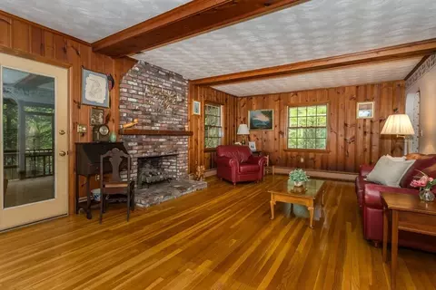 498 York St, Canton, MA 02021 photo 3