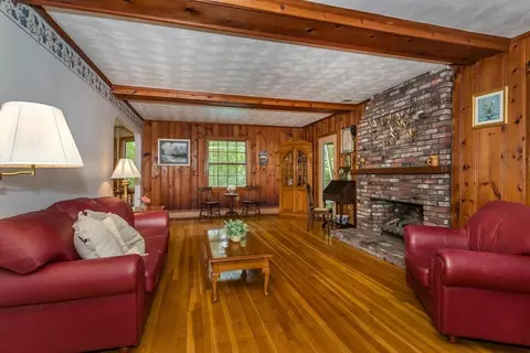 498 York St, Canton, MA 02021 photo 2