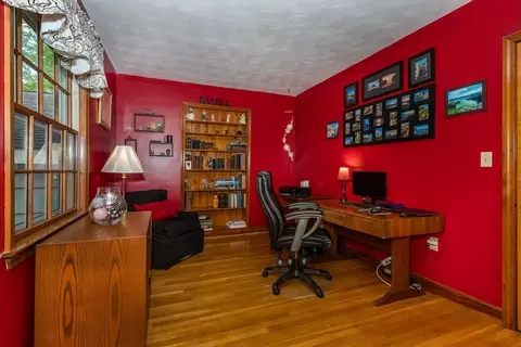 498 York St, Canton, MA 02021 photo 9