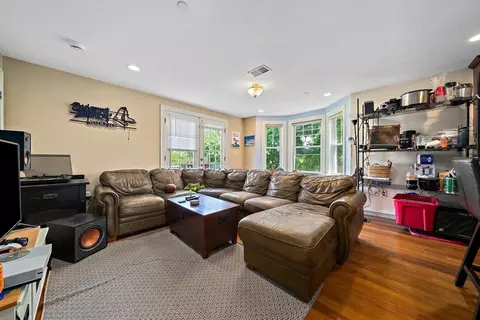 32 Adamson St #E, Boston, MA 02134