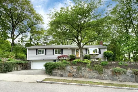 25 Salem St, Quincy, MA 02169
