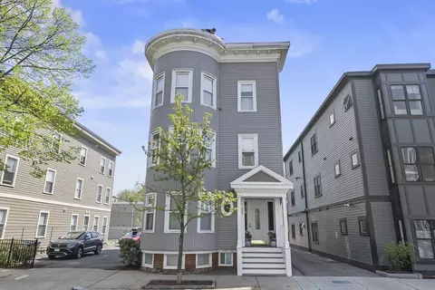 865 E 2nd St #2, Boston, MA 02127