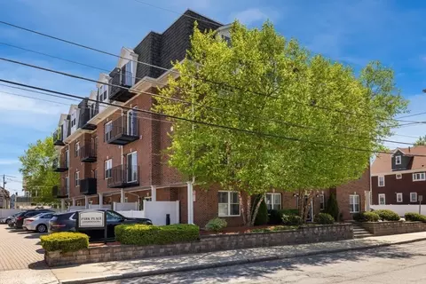 179 Park St #304, Medford, MA 02155