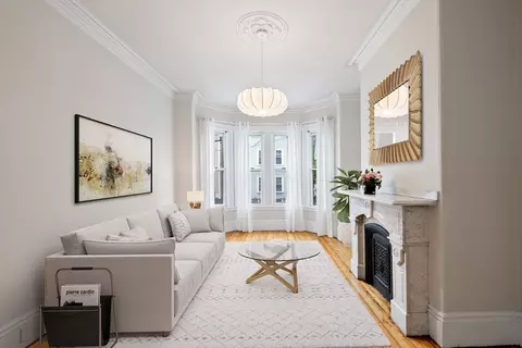 118 Princeton St #1, Boston, MA 02128