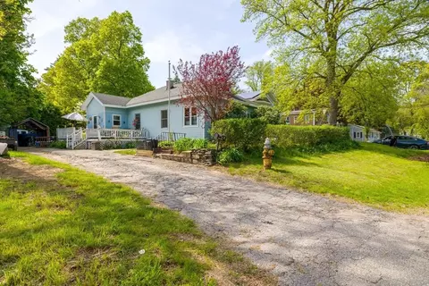 5 Forkey Ave, Worcester, MA 01603 photo 2