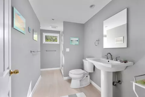 374 Putnam, Cotuit, MA 02635 photo 22
