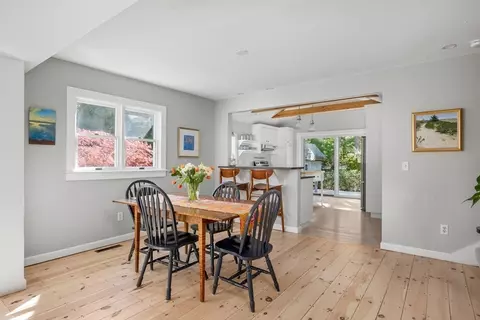 374 Putnam, Cotuit, MA 02635 photo 4