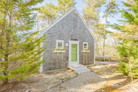 374 Putnam, Cotuit, MA 02635 photo 25