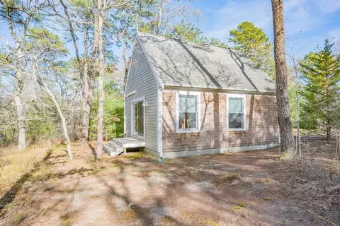 374 Putnam, Cotuit, MA 02635 photo 26