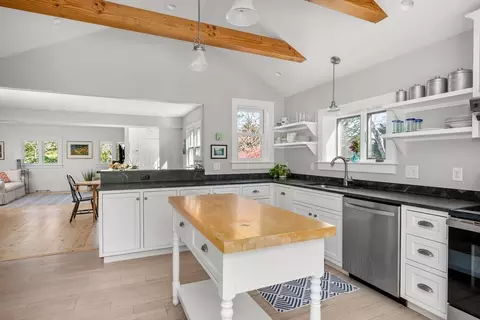 374 Putnam, Cotuit, MA 02635 photo 13