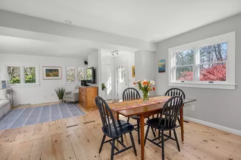374 Putnam, Cotuit, MA 02635 photo 5