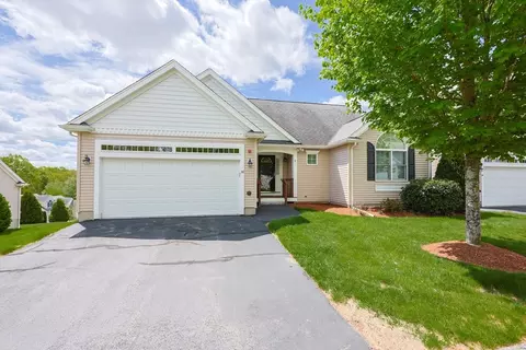 36 Edmonds Cir #36, Whitinsville, MA 01588