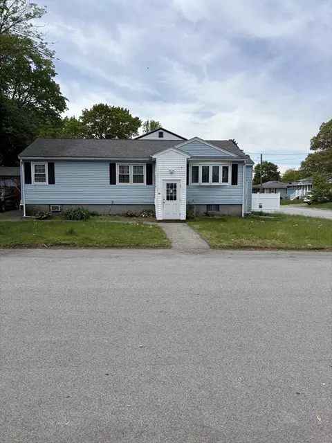 20 Dana St, Lawrence, MA 01843